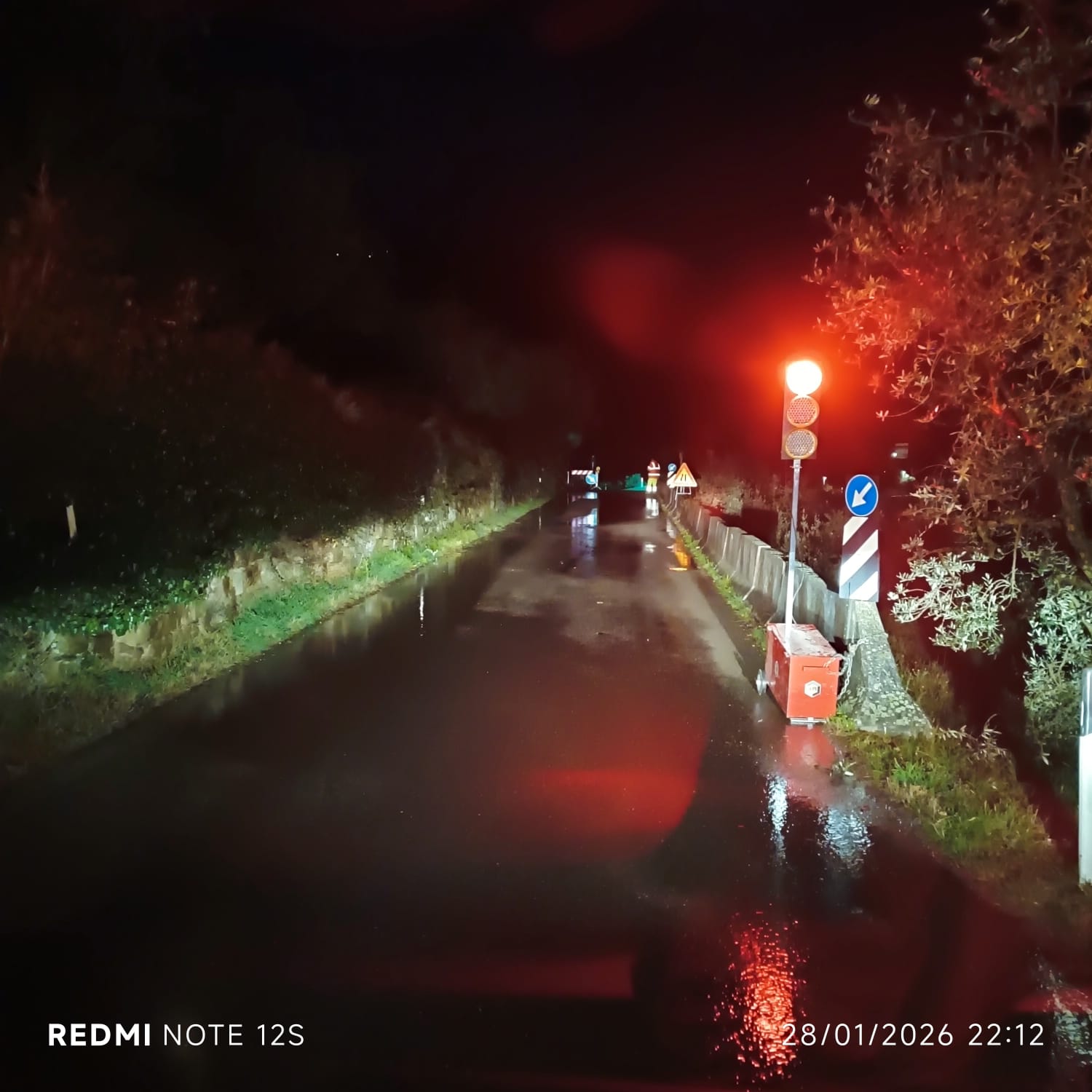 L'intervento durante la serata di ieri con il senso unico alternato