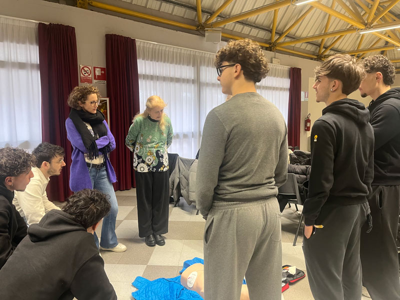 Primo Soccorso e uso del defibrillatore