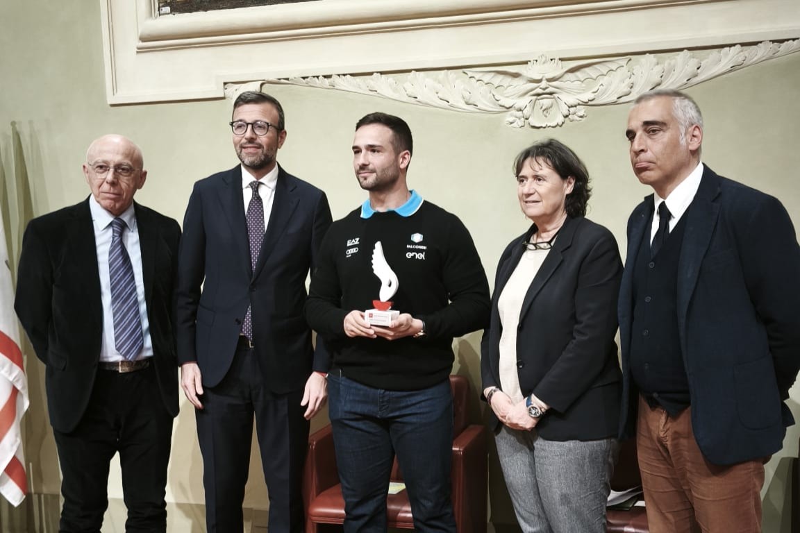 Sport: le ali del Pegaso al bobbista olimpico Eric Fantazzini (Fonte foto Consiglio della Regione Toscana)