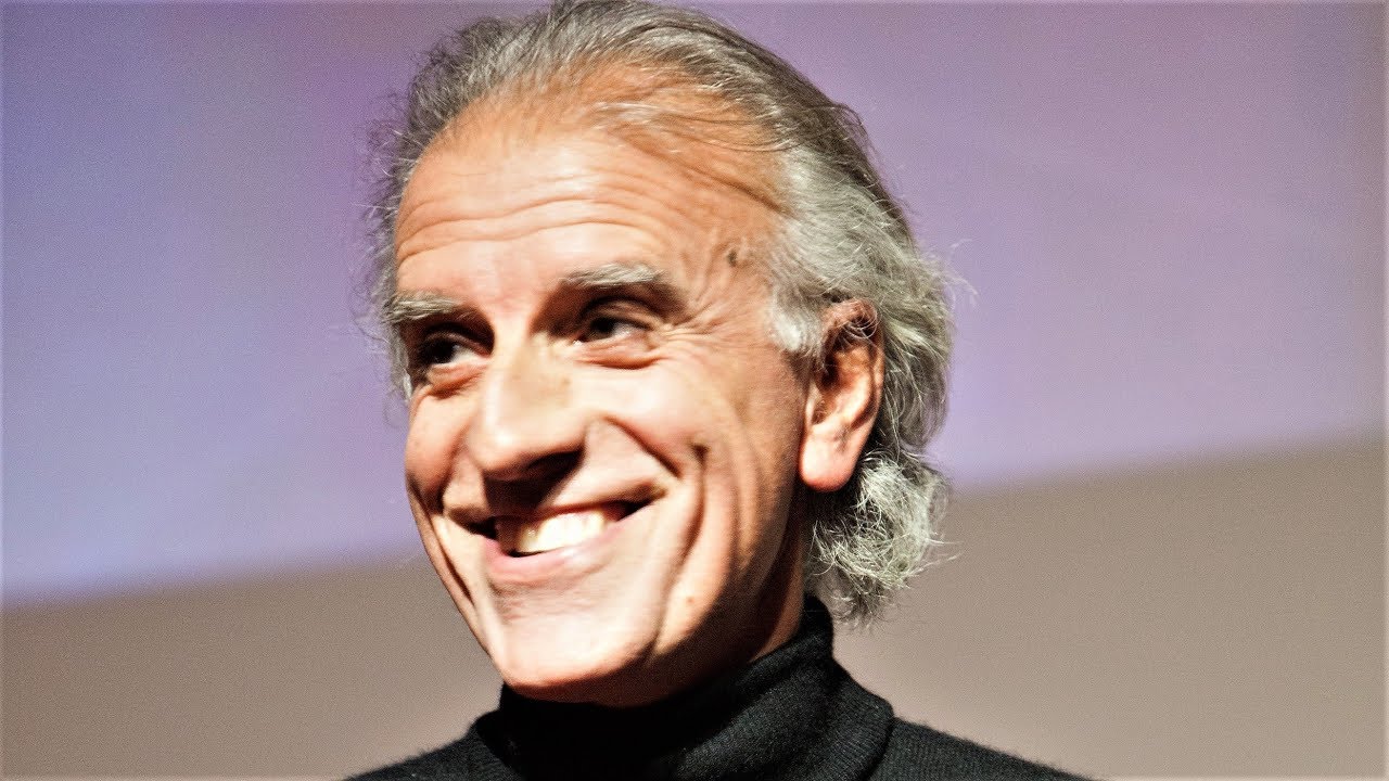 Luca Toschi, direttore della collana e del Centro Ricerche "scientia Atque usus" per la Comunicazione Generativa ETS