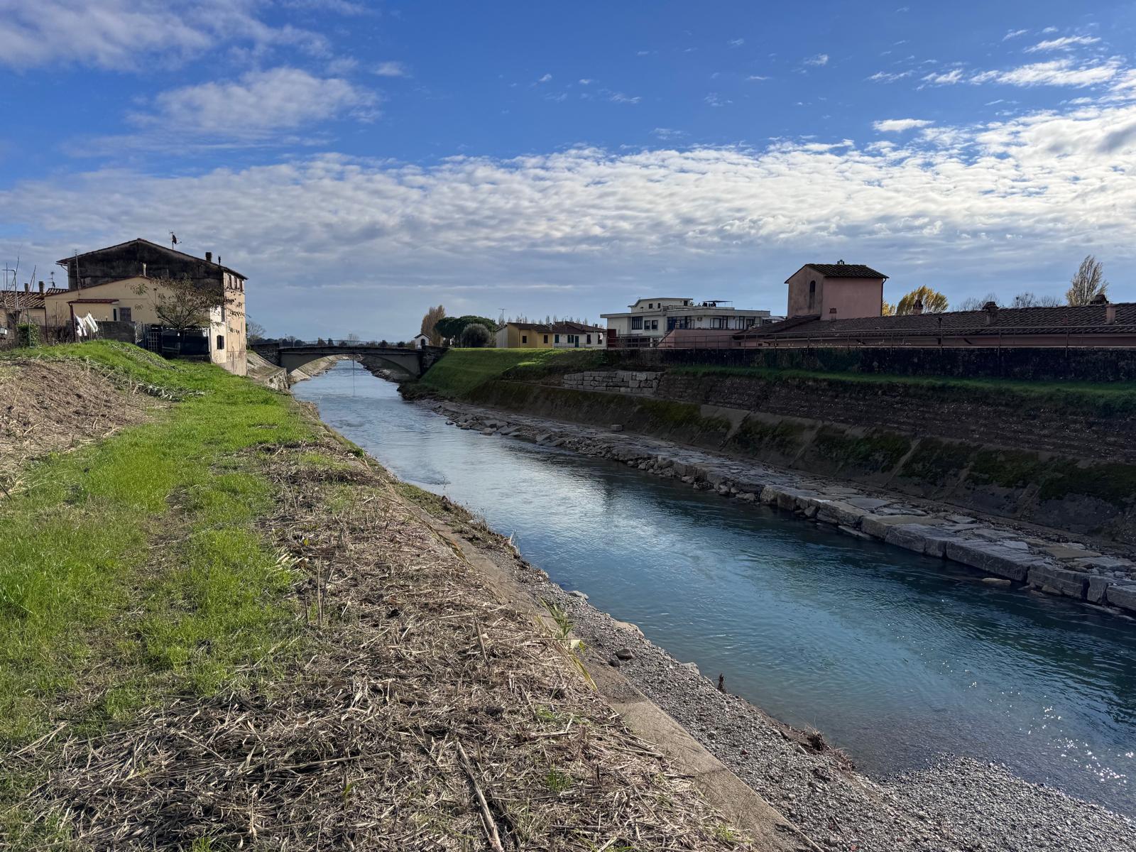 Bisenzio a Campi a monte del ponte di Capalle (durante i lavori) (Fonte foto Consorzio di Bonifica Medio Valdarno)