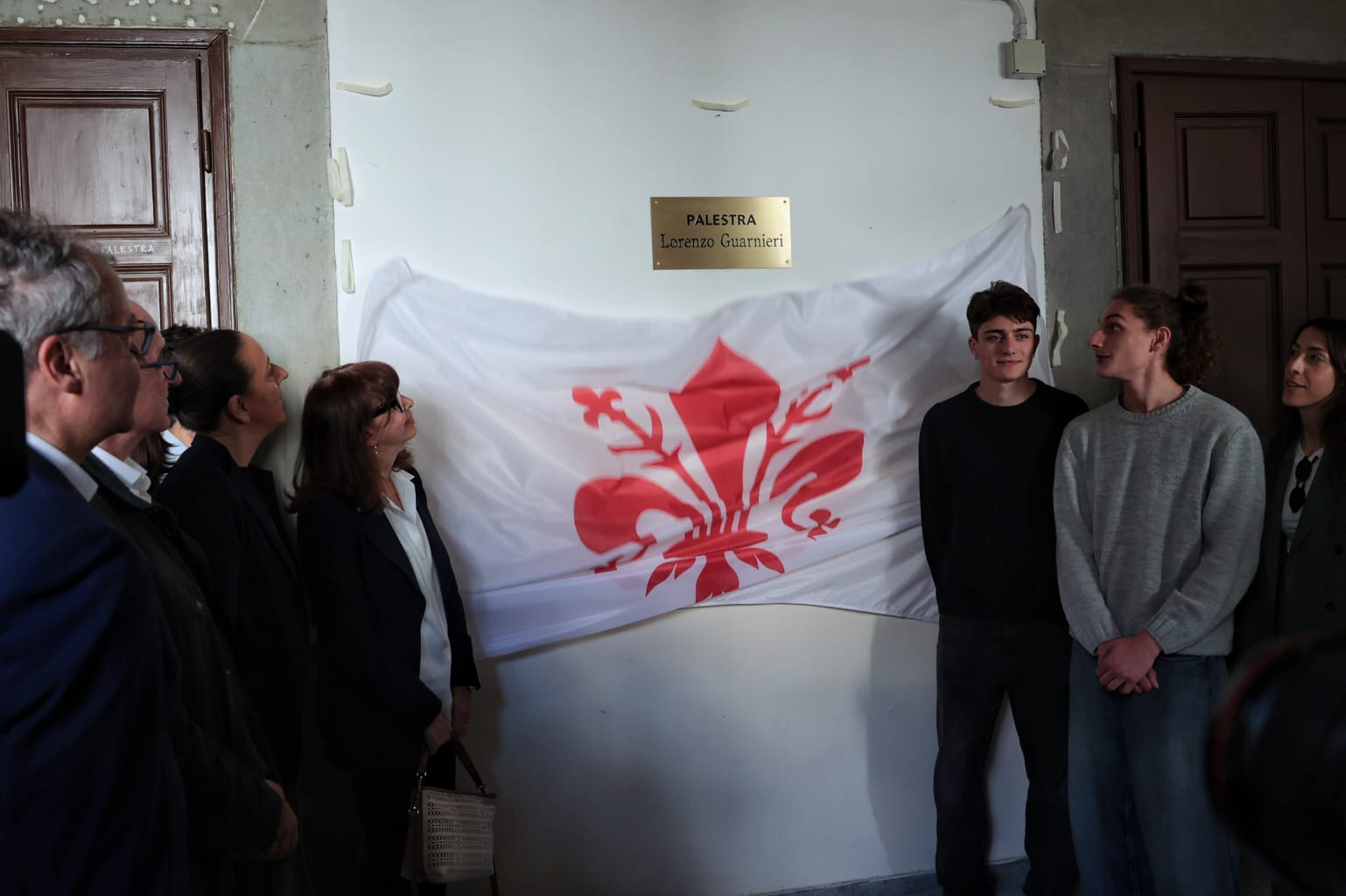 L'intitolazione della palestra del liceo Castelnuovo di Firenze a Lorenzo Guarnieri (Foto di Antonello Serino, Met Ufficio Stampa)