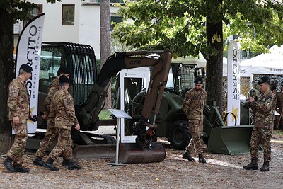 Uomini e donne dell’Esercito a Villa Demidoff (foto archivio Antonello Serino - Met Ufficio Stampa)