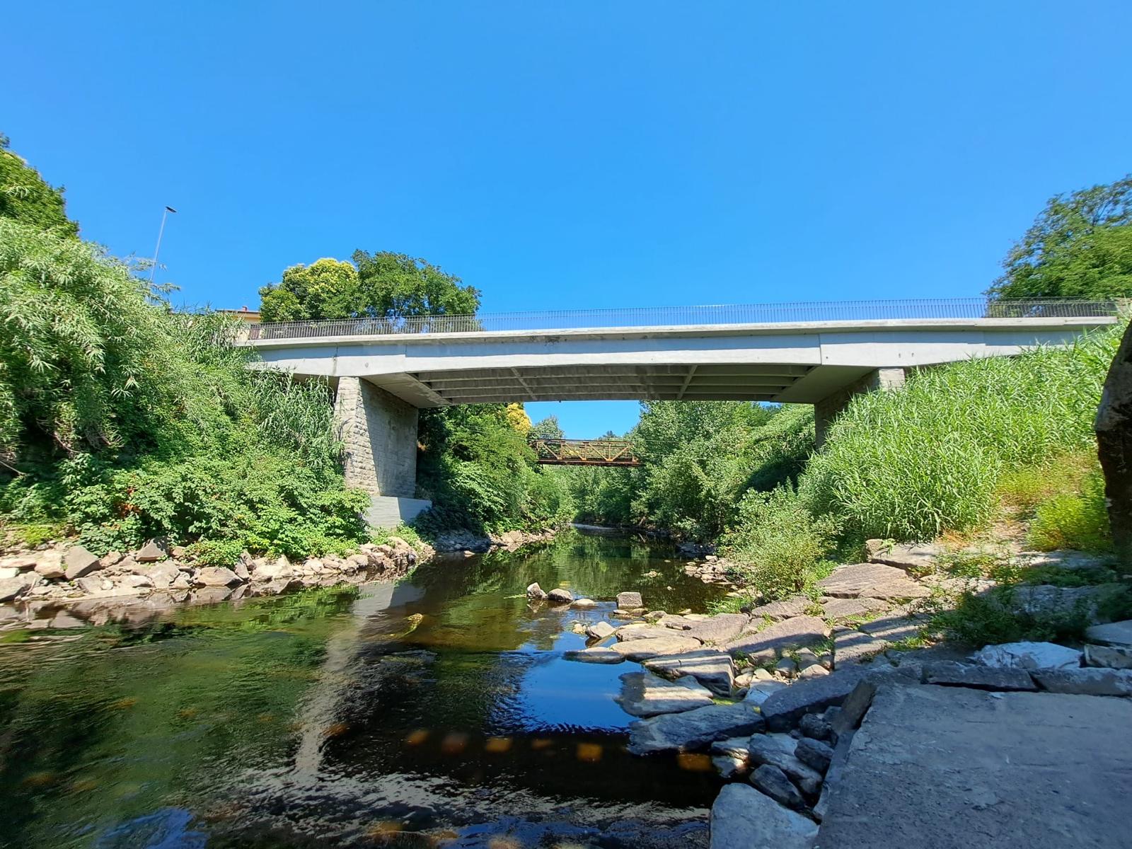 il ponte dal basso (fonte foto comunicato stampa)