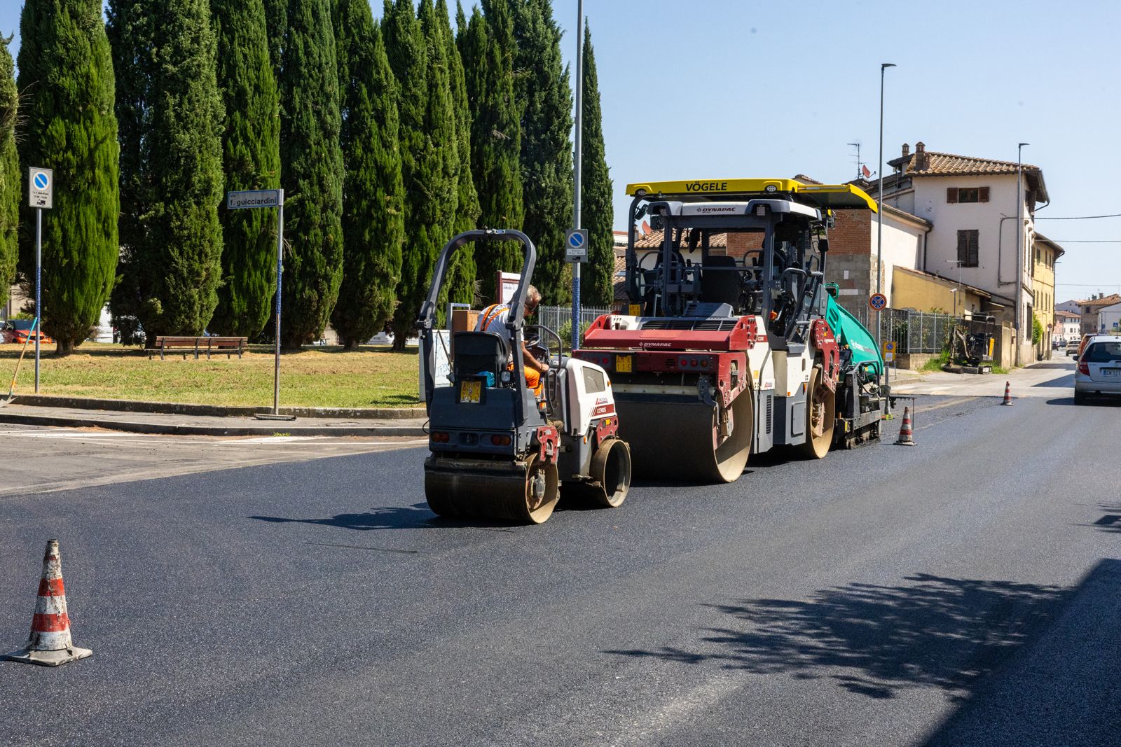 Asfaltature in corso per tutta Empoli, una passerella rinnovata: il punto sulle opere in corso