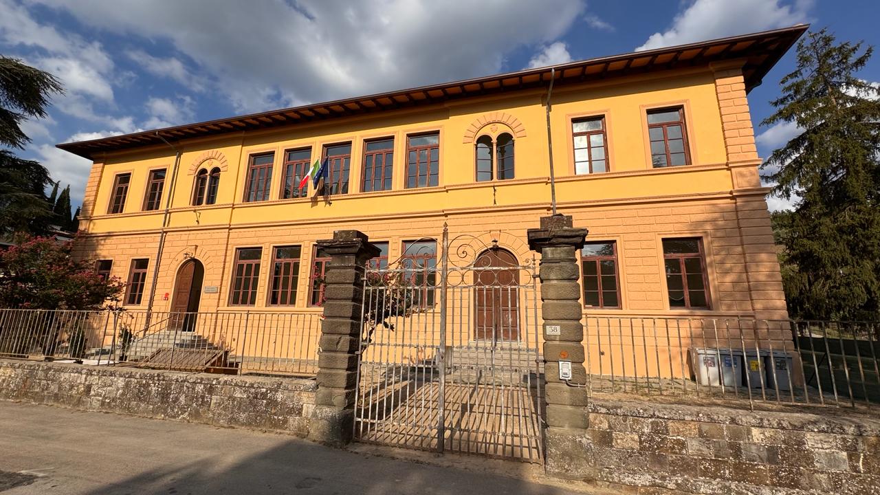 Scuola primaria rinnovata Domenico Giuliotti (Foto da comunicato Comune di Greve in Chianti)