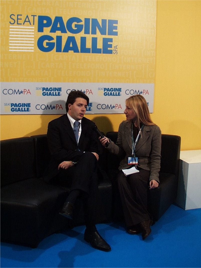 Il presidente Renzi intervistato a Comp-Pa 2005 dalla web tv del Salone