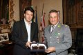 Il Presidente Renzi con il Generale Toschi