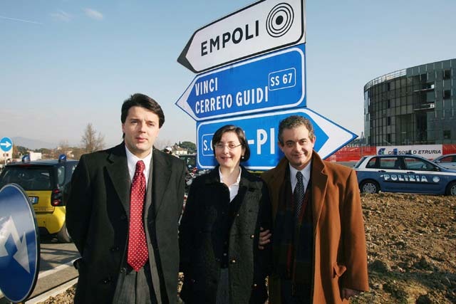 Da sinistra il presidente Renzi, il sindaco Cappelli e il vicepresidente Barducci all'inaugurazione del nuovo sincolo di Empoli in localit Santa Maria