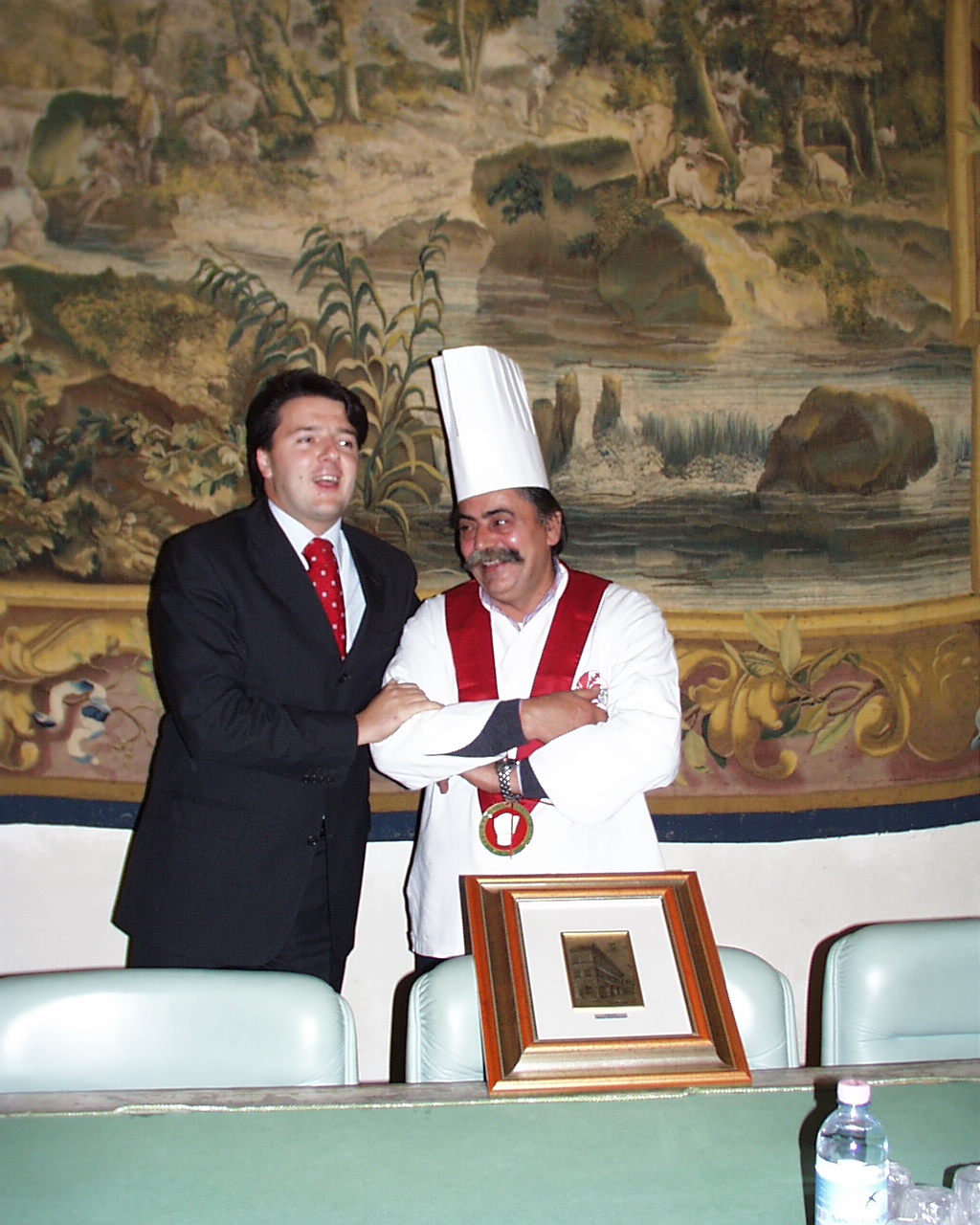 Il Presidente Matteo Renzi e il Presidente dell'Associazione dei Cuochi fiorentini Lino Amantini