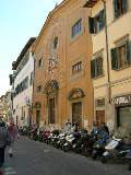 La facciata del Liceo Alberti in via San Gallo a Firenze