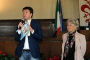 Renzi difensore dell'infanzia