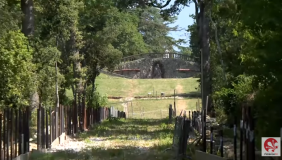 Viale degli Zampilli al Parco Mediceo di Pratolino (Frame Video Florence Tv) 