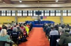 Un momento della Commemorazione al Palazzetto dello Sport (Fonte foto Comune di Calenzano)